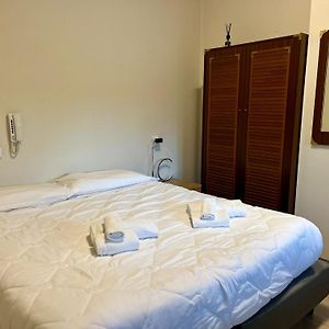 Hotel Benaco Mavras
